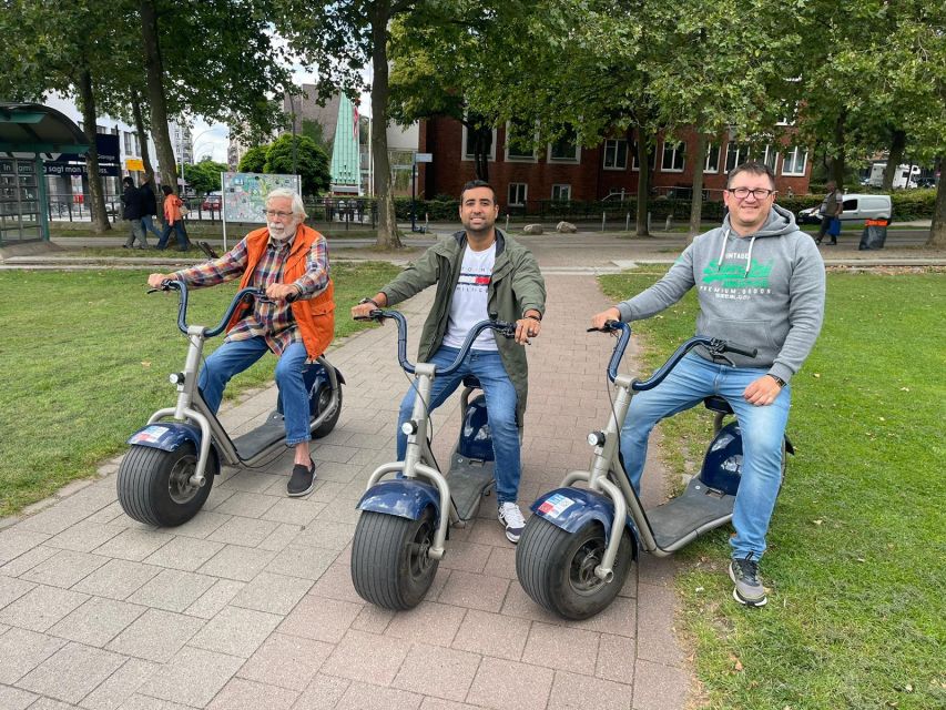2 Hours Hamburg E-scooter Tour - HafenCity and the newer Hamburg