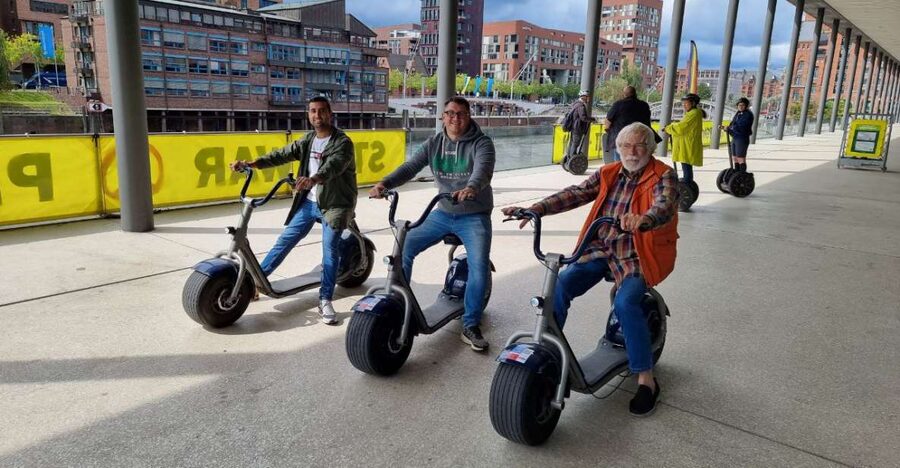 2 Hours Hamburg E-scooter Tour - Learning the Segway before leaving