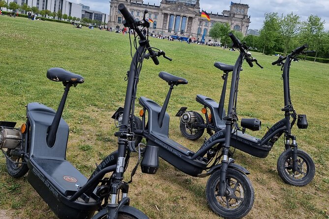 3-H E-scooter Sightseeing Tours in Berlin - Checkpoint Charlie and the Cold War story