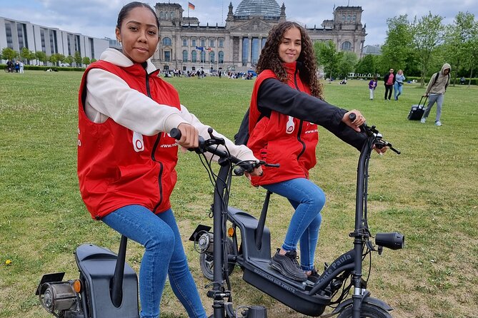 3-H E-scooter Sightseeing Tours in Berlin - Berlin Palace and the imperial center