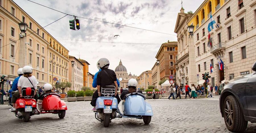 Afternoon Vespa Sidecar Tour with Gourmet Gelato Stop - Why a Sidecar Works So Well in Rome