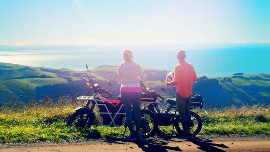 Akaroa: Lonely Beach Trail by E-Scooter. selfguided day out - Starting high above the Pacific