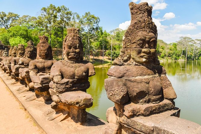 Angkor Sunrise Vespa Tour / Tuk Tuk or Car - Key points at a glance