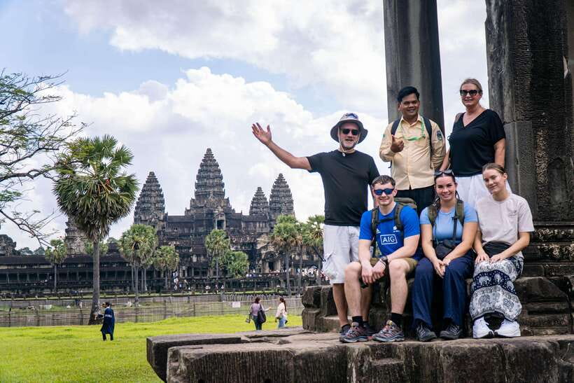 Angkor Wat: Guided Vespa Tour / Tuk Tuk or Car - Bayon gives you the first close look