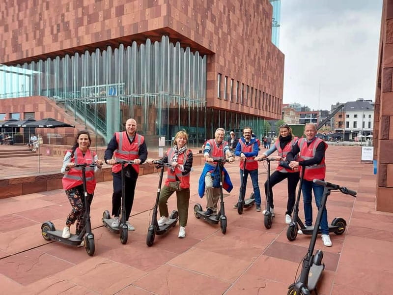Antwerp: The Big Five City Highlights E-kickscooter Tour - Het Eilandje and the angular Port House
