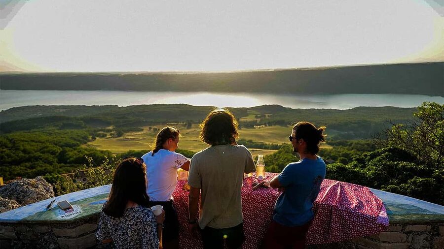 Apero Sunset over the lake: Guided electric scooter rides - Key points at a glance