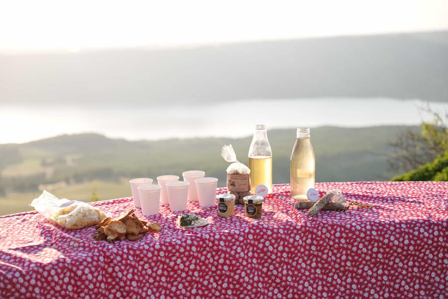 Apero Sunset over the lake: Guided electric scooter rides - Seeing Lake Sainte-Croix from a moving viewpoint
