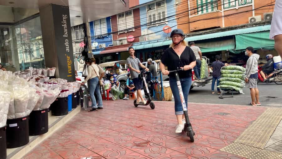 Bangkok: City Highlights Electric Scooter Tour - Key points before you book