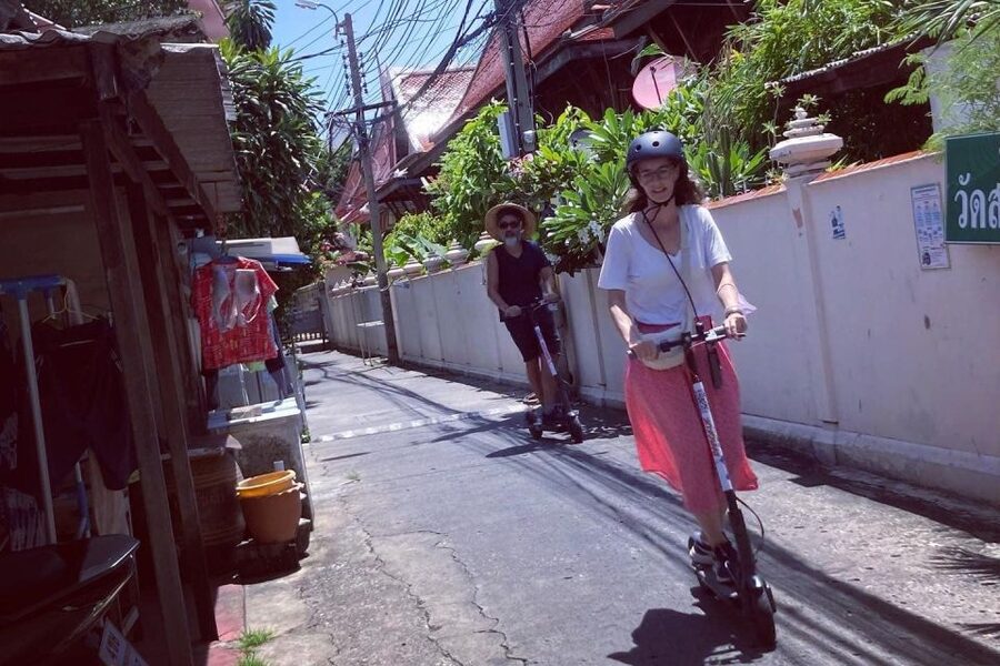 Bangkok : Old City Guided E-Scooter &/or Bike Tour - Historic corners and short guided visits