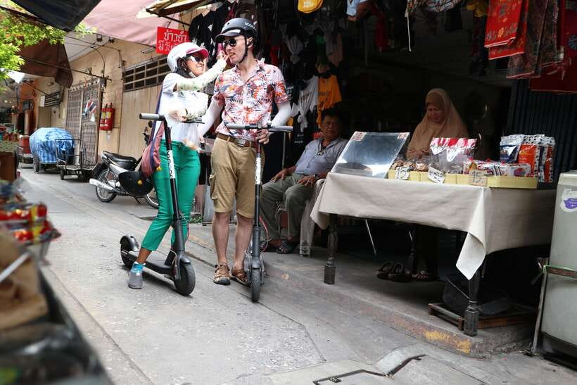 Bangkok: Riverside E-Scooter Adventure with StreetFood Snack - Why the e-scooter works better than walking here