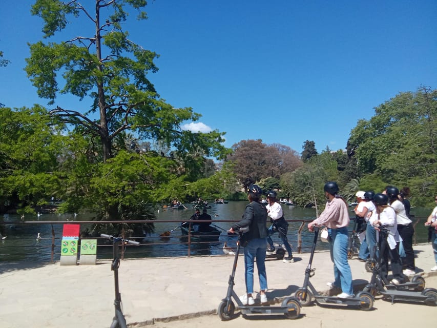 Barcelona: e-scooter and Bike tour - Sagrada Familia adds the famous inland landmark