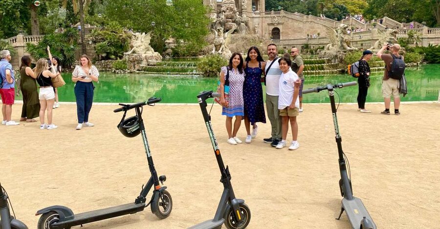 Barcelona: E-Scooter Gaudí & the Sea Tour - Key points at a glance