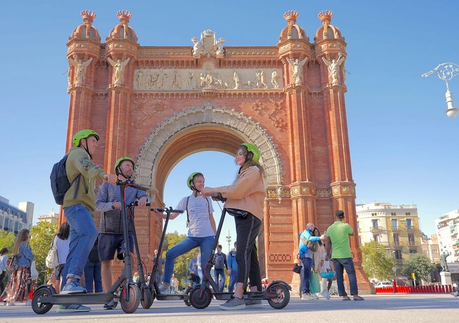 Barcelona: Gaudi Highlights Guided Tour by Electric Scooter - Guides, Group Size, and the Feel of the Ride