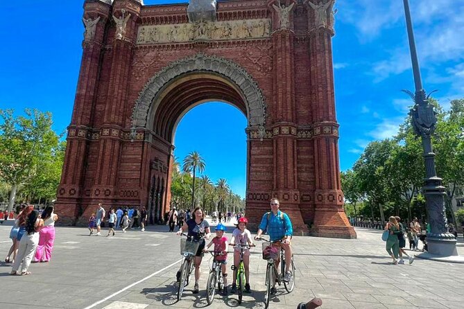 Barcelona Panoramic Escooter or E-Bike Tour - Arc de Triomf and a former fair entrance