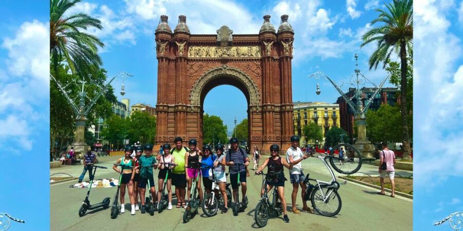 Barcelona: Private E-bike Tour or E-Scooter - Ciutadella Park and Arc de Triomf