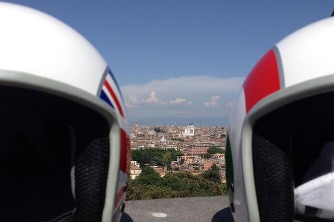 Beautiful Roma Tour on Vespa with Driver - Gianicolo and the Big Fountain