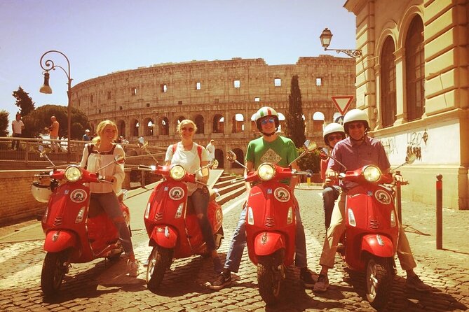 Beautiful Roma Tour on Vespa with Driver - What the driver-guide adds