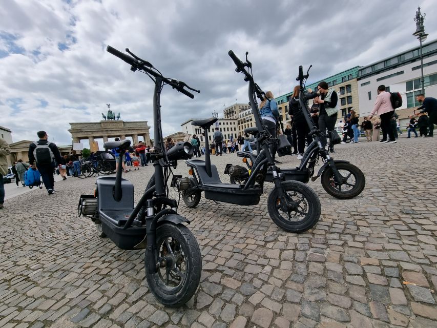 Berlin: 3-H VIP Private E-Scooter Highlights Tour - The Victory Column and Berlin’s grand central axis