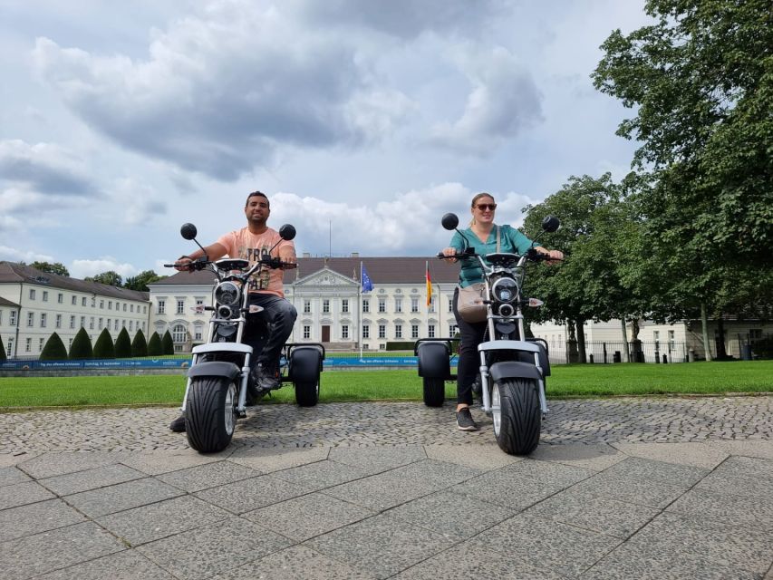 Berlin City: 2 Hour Guided Fat Tire E-Scooter Tour - Parks, the Spree, and the city between landmarks