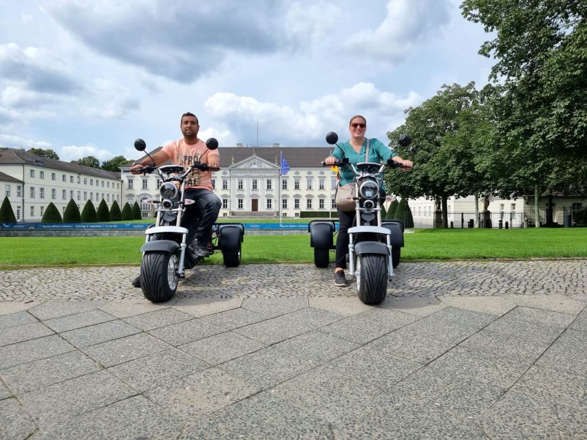 Berlin City: 2 Hour Guided Fat Tire E-Scooter Tour - Starting out with practice, helmets, and a small group