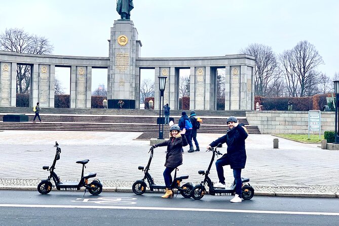 Berlin: Ultimate E-Scooter Adventure Tour - The guide can make or break the experience