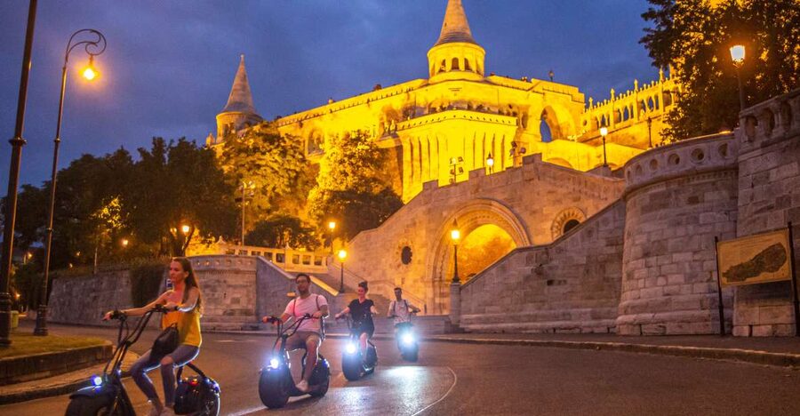 Budapest: Buda Castle E-Scooter Evening Tour - Reaching Buda Castle without the climb