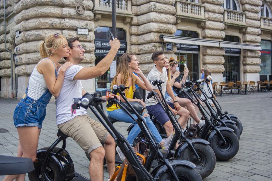 Budapest: Guided City Sights Tour by E-Scooter - St. Stephen’s Basilica and the grand Pest center