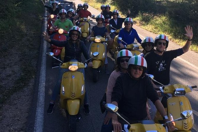 Chianti Vespa Adventure – Small Group from Florence - Monteriggioni adds a medieval village stop