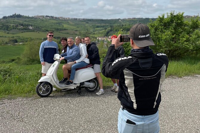 Chianti Vespa Adventure – Small Group from Florence - Greve in Chianti and the first countryside ride