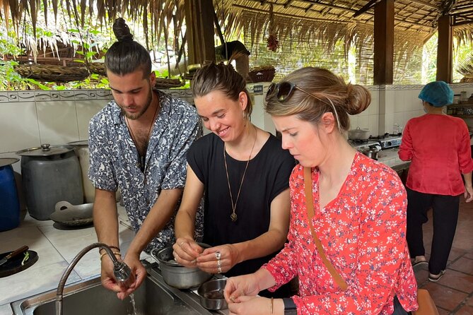 Cooking class & Vibrant Market by Scooter/Tuktuk (Half-Day) - What the five-hour schedule means