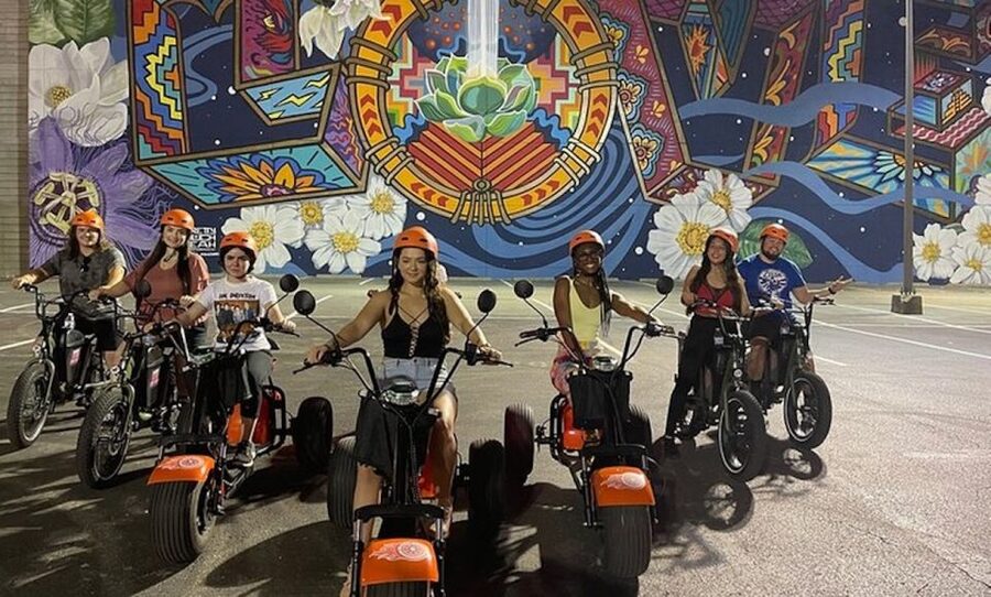 Dallas: Downtown E-Scooter Sightseeing and History Tour - Key points at a glance