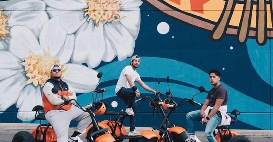 Dallas: Downtown E-Scooter Sightseeing and History Tour - Dealey Plaza and the weight of Elm Street