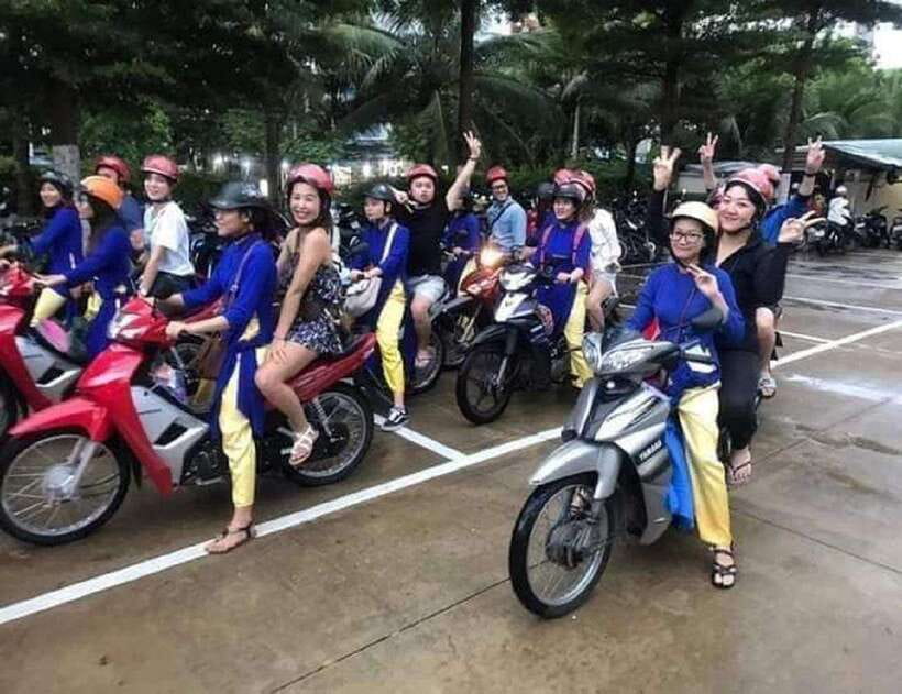 DaNang Night City Scooter Tour-Lady Aodai Rider & Han Cruise - Cruising the Han River with Cham dancing