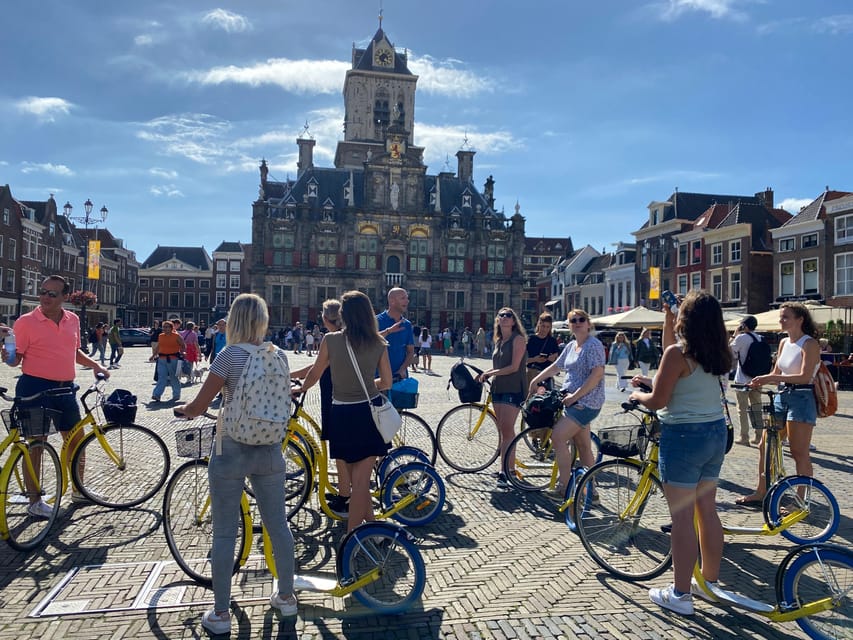 Delft - Step/scootertour in and around the city - The Old Church and its famous lean