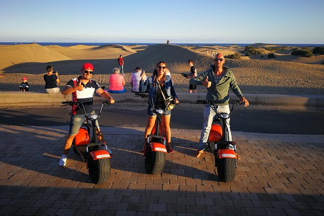 e-Scooter City Tour + Camel Ride inside Maspalomas Dunes - Getting comfortable on the electric scooter chopper