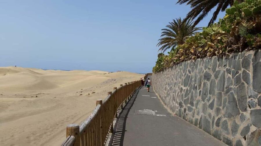 e-Scooter Step Kickstart Guided Tour: Sightseeing Maspalomas - The Mirador de las Dunas and Playa del Inglés view