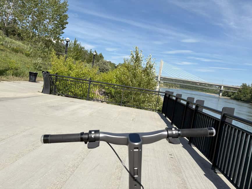 Edmonton: E-Scooter City Highlights Tour | 2-Hour - Sir Winston Churchill Square and the Return