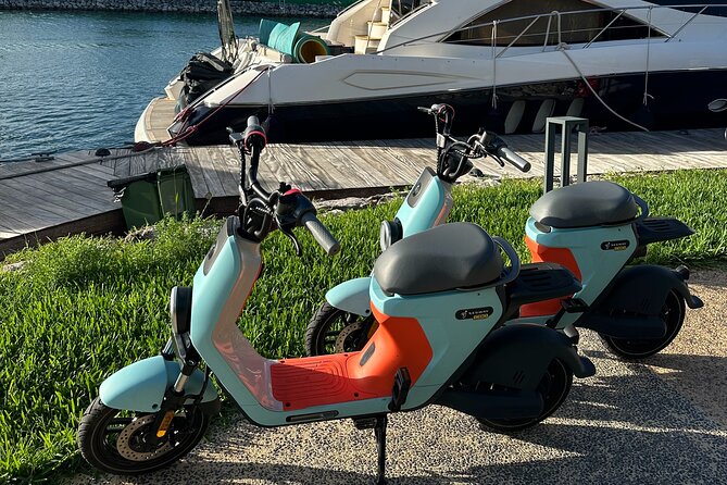 Electric Moped Tour Cancun - Cancun’s Scenic Route #1 Tour 1.5hr - Safety, group size, and who will enjoy it
