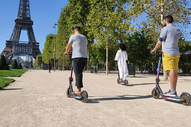 Electric scooter rental in Paris Full Day - Starting at 10 Rue de Pontoise