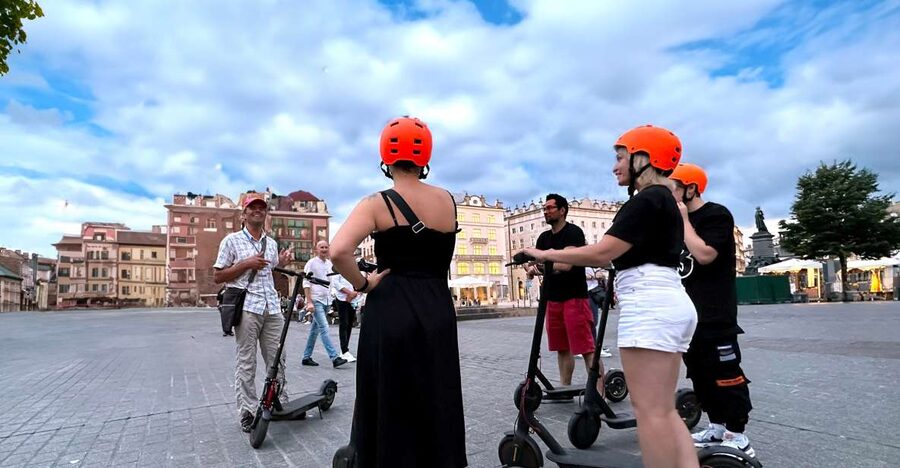 Electric Scooter Tour: Full Tour (Old Town + Ostrów Tumski) - Riding Around Wroclaw’s Old Town