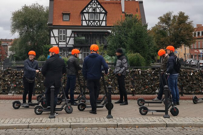 Electric Scooter Wroclaw: Old Town Tour - 1,5-Hours of Magic! - Starting at Kuźnicza 25: allow time to find the door