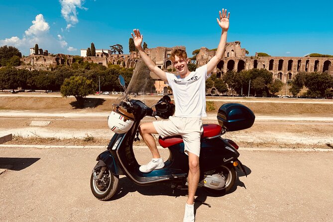 English: Vespa Tour Rome- Experience like a Roman - Starting near the Colosseum