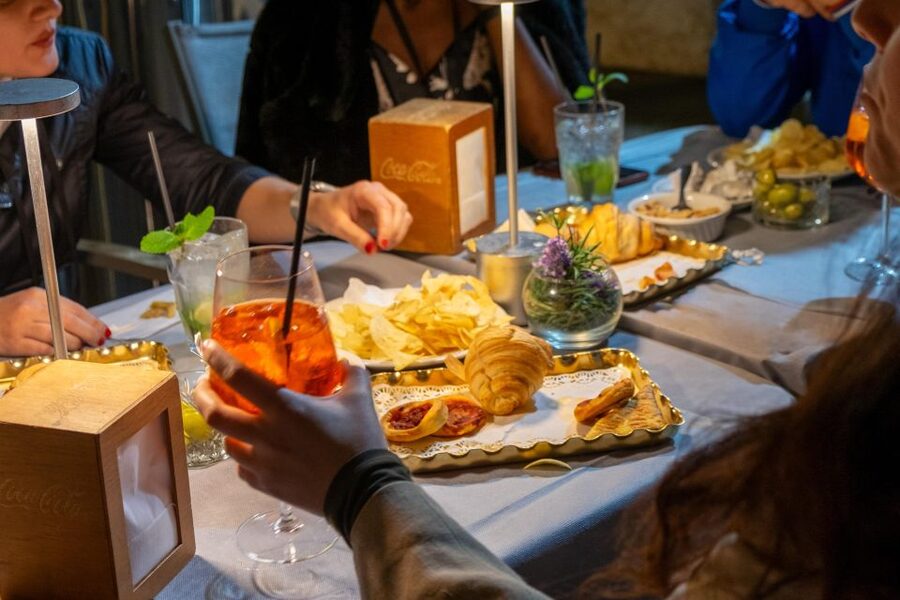 Evening Vespa Sidecar Tour with Gourmet Pizza Tasting - A three-hour route that makes Rome feel close