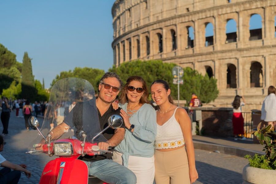 Exclusive Rome Vespa Tour with Professional Photographer - Photo stops at Rome’s scenic viewpoints