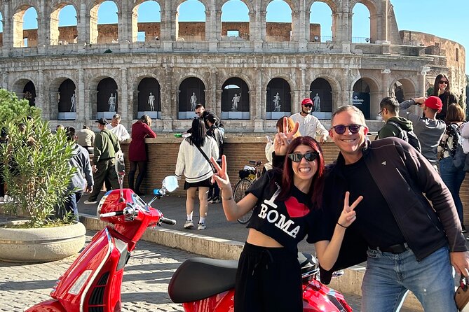 Explore Rome By Vespa - The Roman Forum panorama in 10 minutes