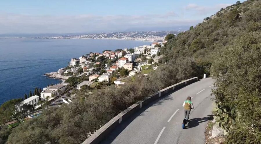 French Riviera : Guided Visit on a E-Scooter - Returning beside the Bay of Angels
