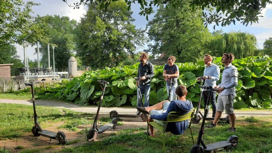 From Bruges to Damme: Private Electric Scooter tour - Meeting in Bruges and getting oriented