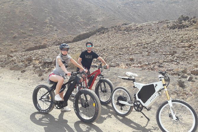 From Corralejo: E-bike/E-scooter 3-4 hour excursion - Getting comfortable on the fat e-bike