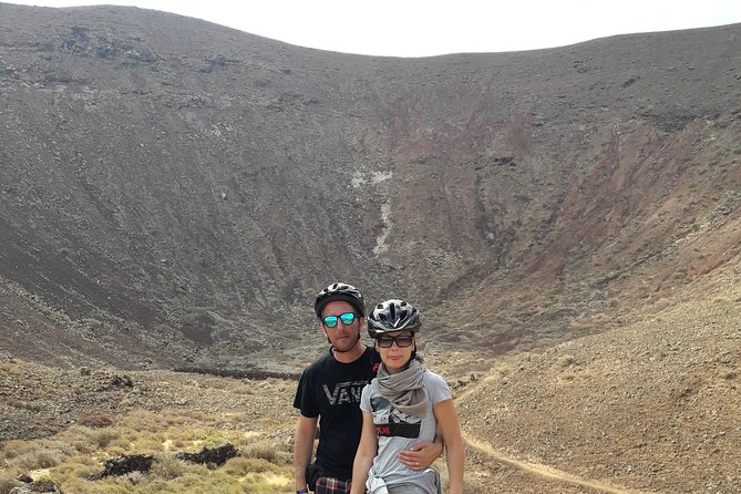 From Corralejo: E-bike/E-scooter 3-4 hour excursion - Majanicho and its natural harbor
