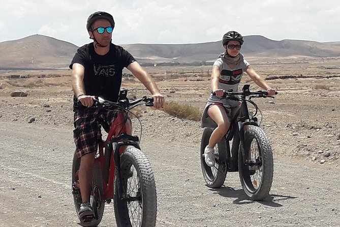 From Corralejo: E-bike/E-scooter 3-4 hour excursion - The route, pace, and physical effort